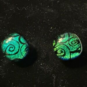 Elegant Green and Black Swirl Earrings